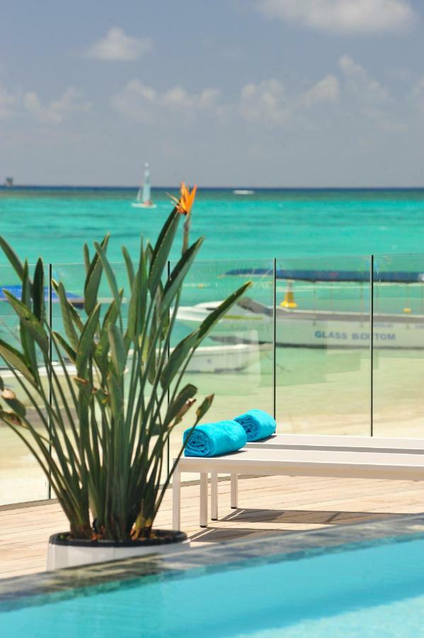 Obiches Luxury Beachfront Apartment Trou-Aux-Biches Zewnętrze zdjęcie
