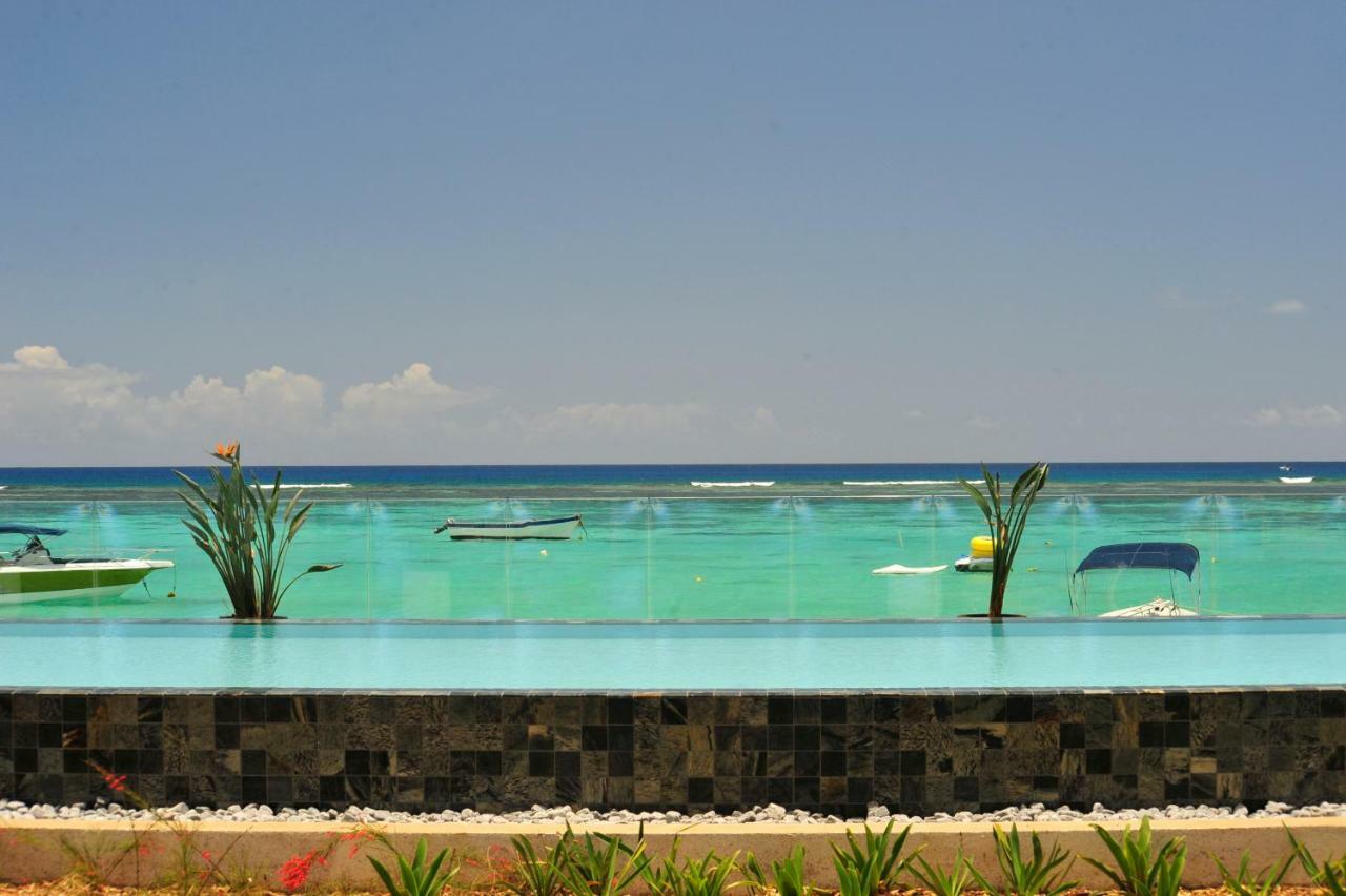 Obiches Luxury Beachfront Apartment Trou-Aux-Biches Zewnętrze zdjęcie