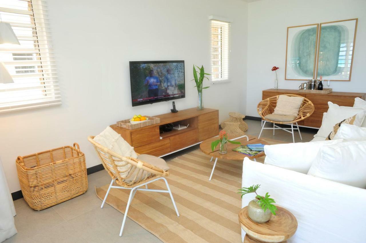 Obiches Luxury Beachfront Apartment Trou-Aux-Biches Zewnętrze zdjęcie