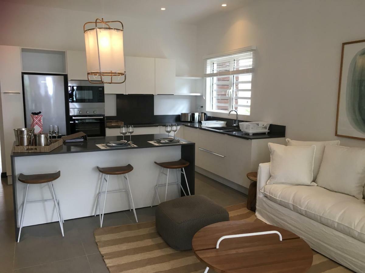 Obiches Luxury Beachfront Apartment Trou-Aux-Biches Zewnętrze zdjęcie