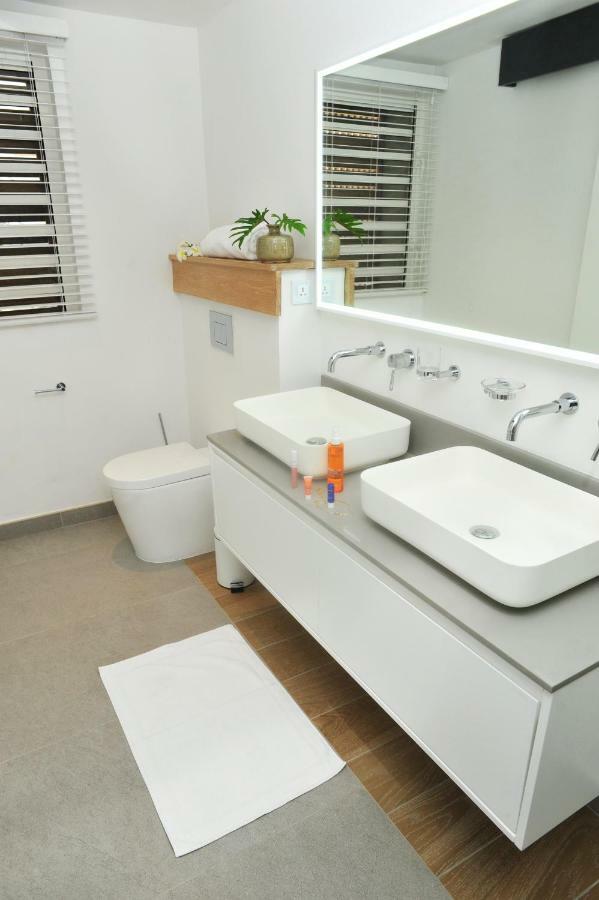 Obiches Luxury Beachfront Apartment Trou-Aux-Biches Zewnętrze zdjęcie