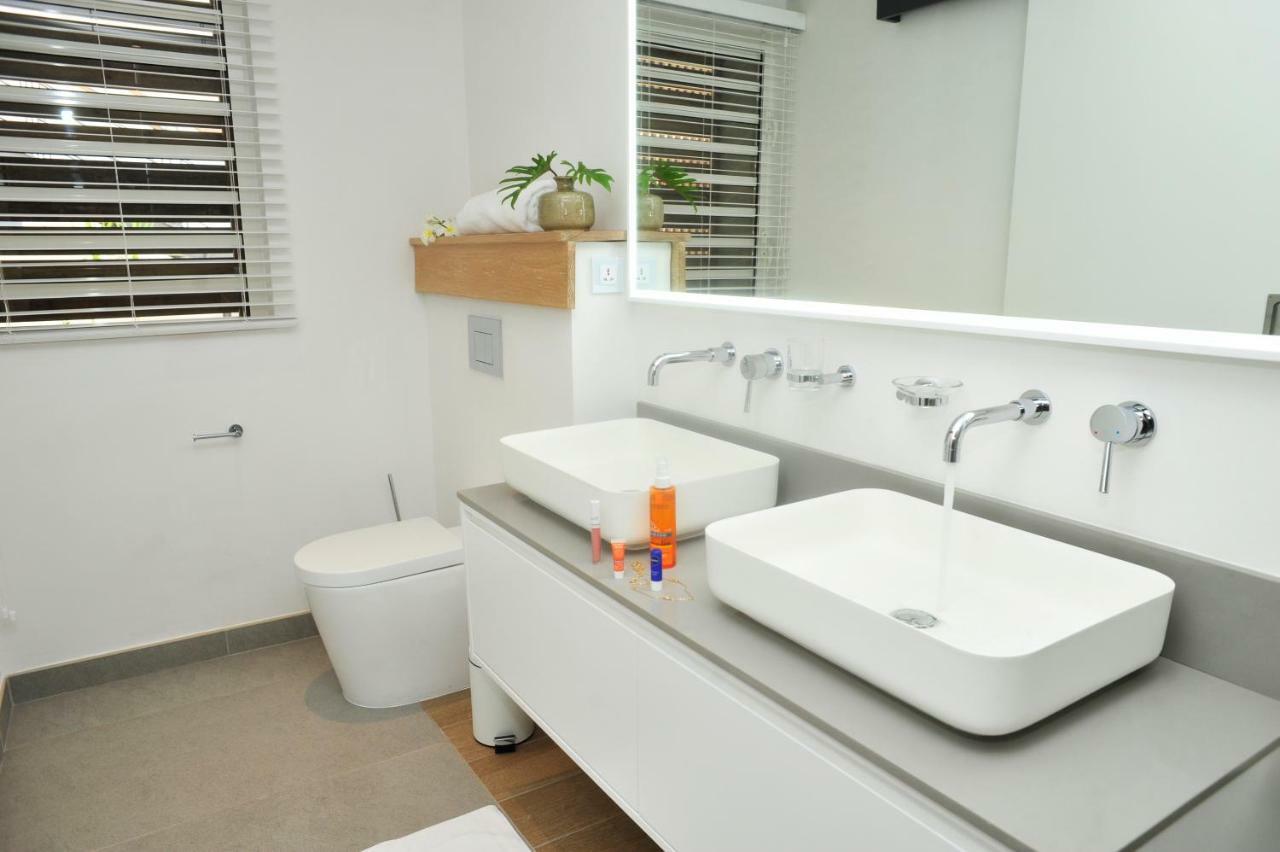 Obiches Luxury Beachfront Apartment Trou-Aux-Biches Zewnętrze zdjęcie