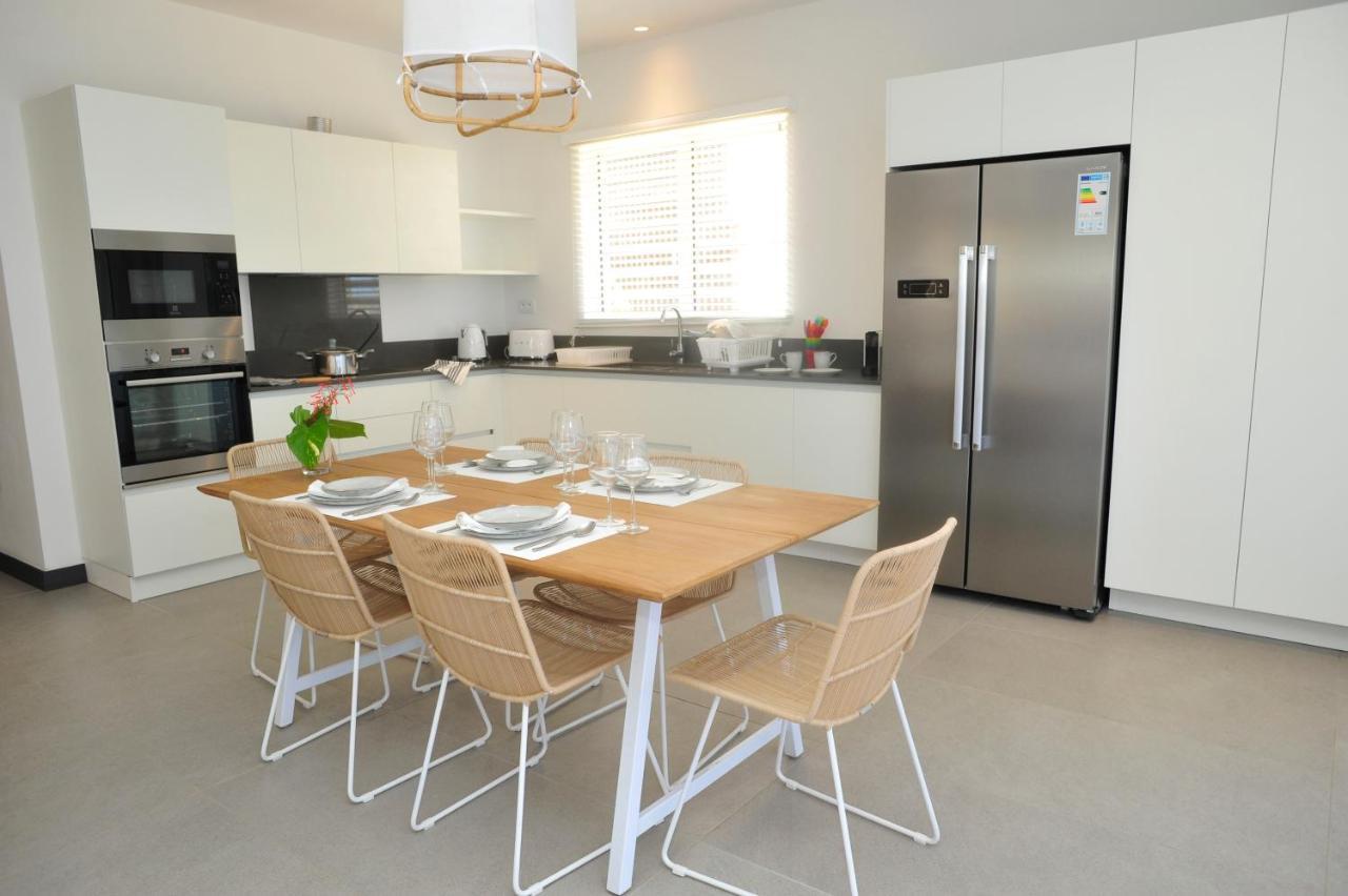 Obiches Luxury Beachfront Apartment Trou-Aux-Biches Zewnętrze zdjęcie